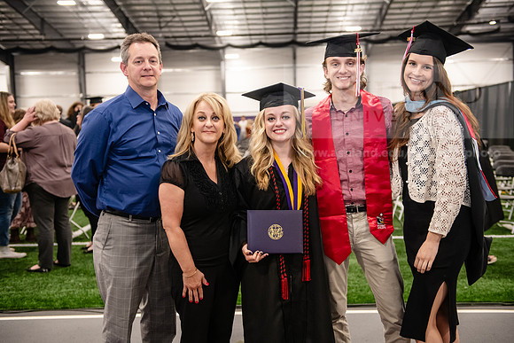 014SpGradPostCeremony0524AWB_9957