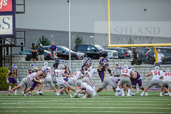 AUvIUPFootball0924AWB_3721