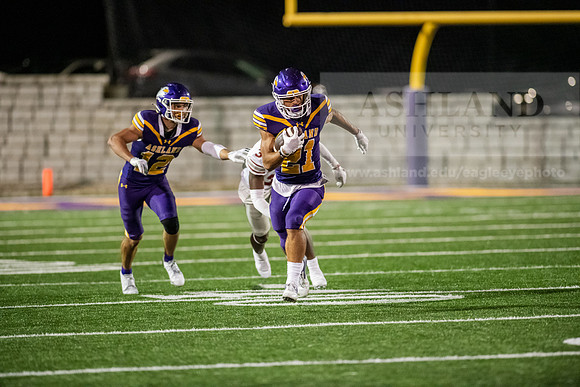 AUvIUPFootball0924AWB_4093