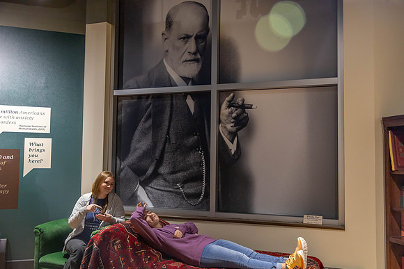 AkronUniversityPsychologyMuseumTrip113023MC_1873
