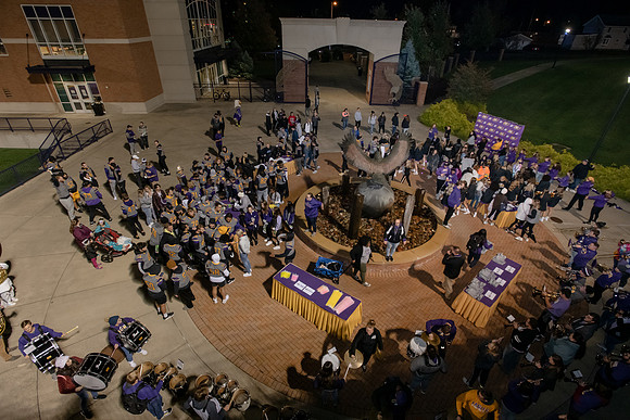 ParadeOfPurple1021ALW_6534