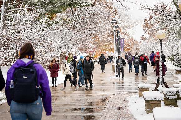 CampusSnow1119ALW_0058