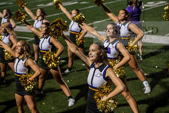 AUvIUPFootball0924AWB_4005