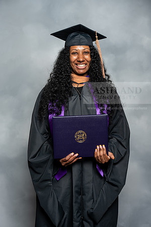 050SpGradMasterBusinessAdmin0525AU-Graduation-2025-Andrew-0421