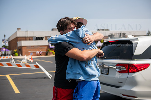 MoveInDay0824AWB_0567
