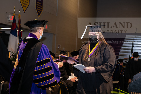 024BachelorArtsWiGrad1221ALW_6849