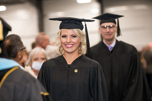 008WIGradProcessional1222ALW_0049