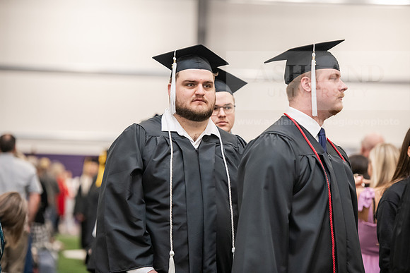 177SpGradProcessional0525AWB_2428