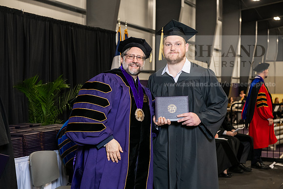 036SPGradBachelorScience0525AWB_3805