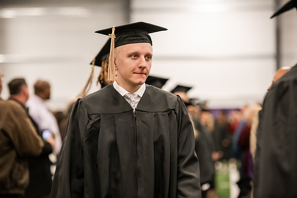106WIGradProcessional1222ALW_0158