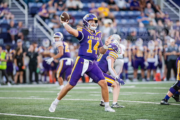 AUvIUPFootball0924AWB_3757
