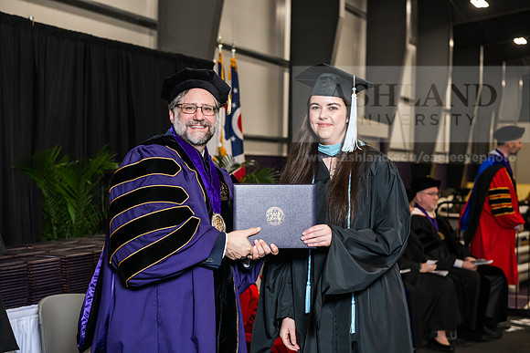 100SpGradMasterEducation0525AWB_3051
