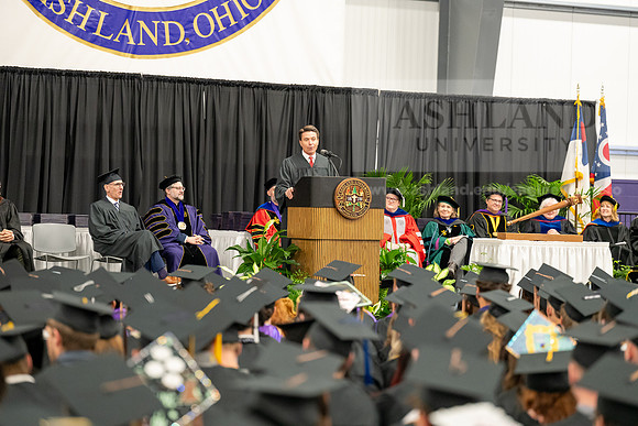 324SpGradCeremony0525AEAU-Graduation-2025-Andrew-0306