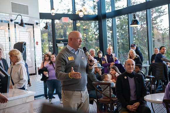 HomecomingLyceumCoffee1023AWB_6622
