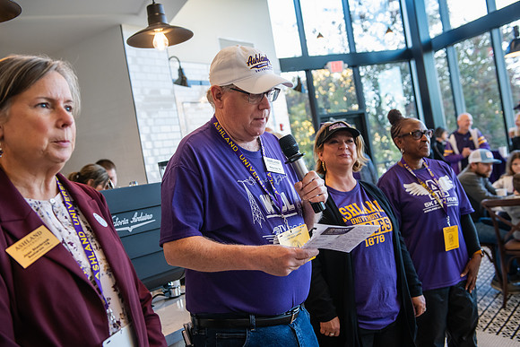 HomecomingLyceumCoffee1023AWB_6631