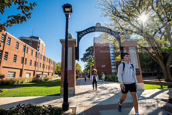 FallCampusLife1024AWB_1526