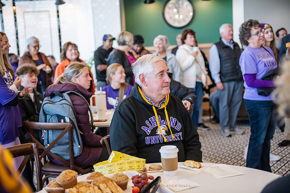 HomecomingLyceumCoffee1023AWB_6654