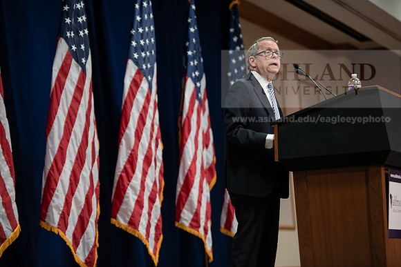 AsbrookGovMikeDeWine0120ALW_8925