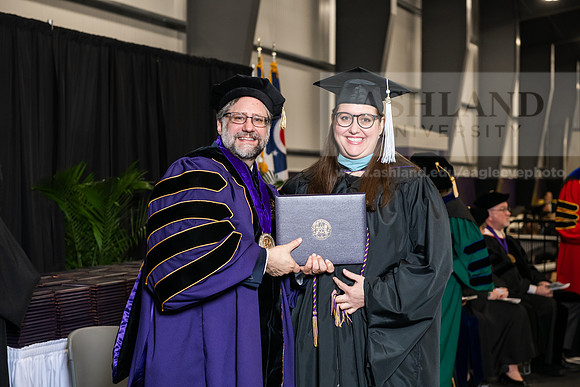 109SpGradMasterEducation0525AWB_3058