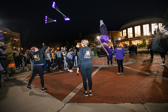 ParadeOfPurple1021ALW_6366