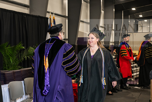 089SPGradBachelorScienceBusinessAdmin0525AWB_4249