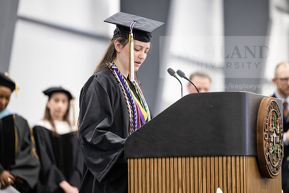 022SPGradCeremony0522FU1A8777