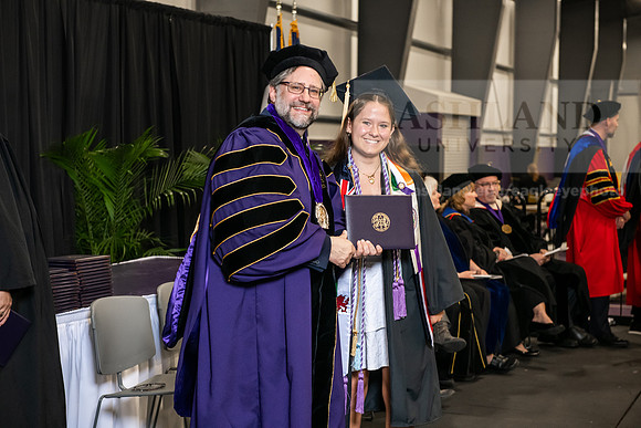 042SPGradBachelorScienceNursing0525AWB_4720