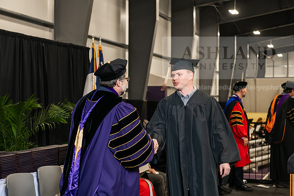 042SPGradBachelorScienceBusinessAdmin0525AWB_4210