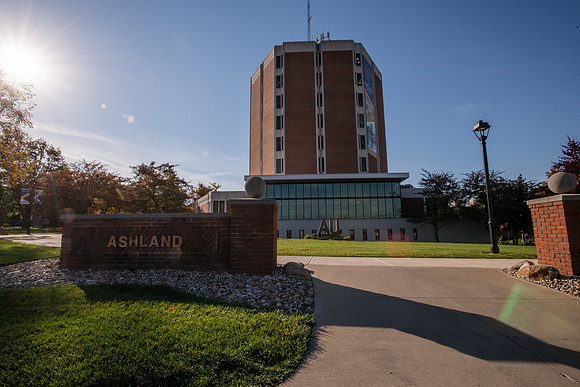 FallCampusLife1024AWB_5215