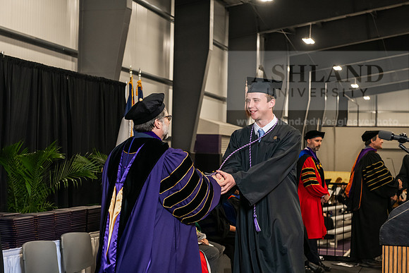 098SPGradBachelorScienceBusinessAdmin0525AWB_4258
