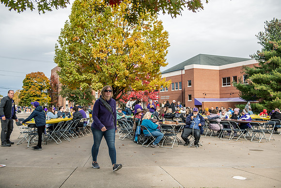 HomecomingPizzaX31023AWB_6949