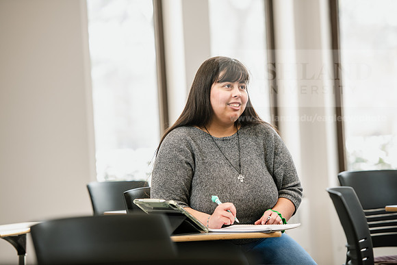 AdmissionsLatinoHispanicMarketing0125AWB_9717