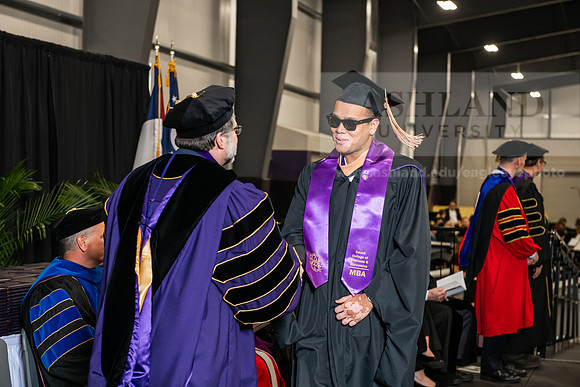014SpGradMasterBusinessAdmin0525AWB_3067