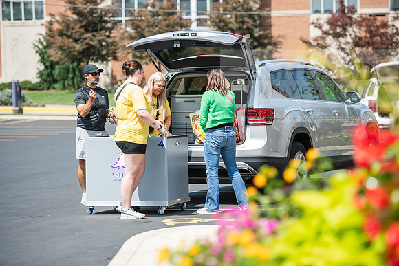 MoveInDay0824AWB_0440