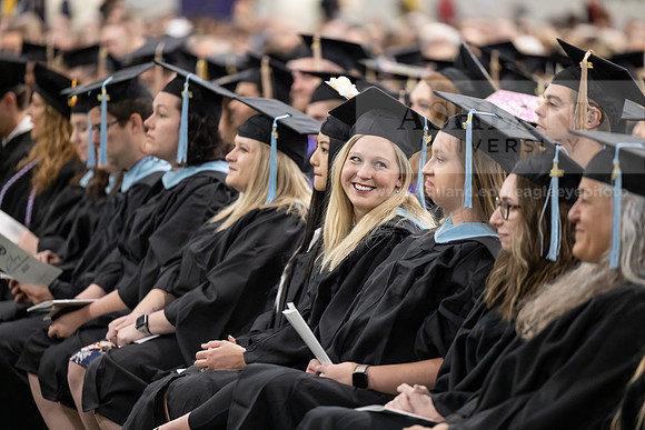 009SPGradCeremony0522FU1A8757