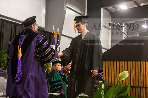 009SpGradBachelorSciNursing0525JH6Q8B9710
