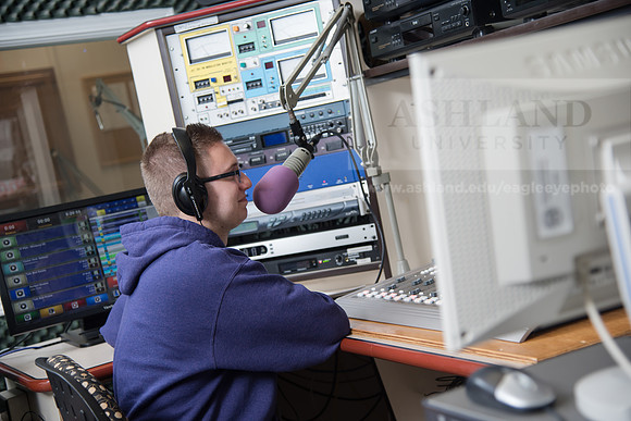 WRDLRadio0916ALW_8063