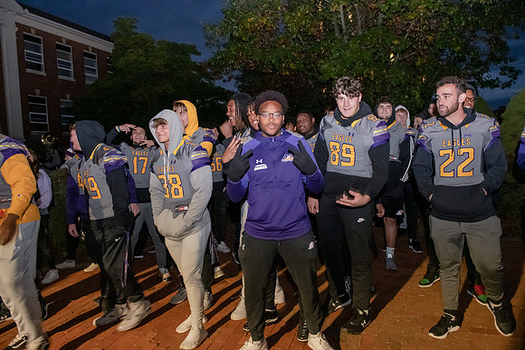 ParadeOfPurple1021ALW_6107