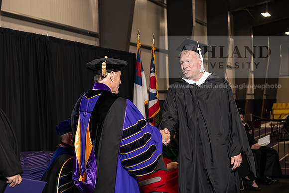 042SpGradMasterArts0524AWB_9460
