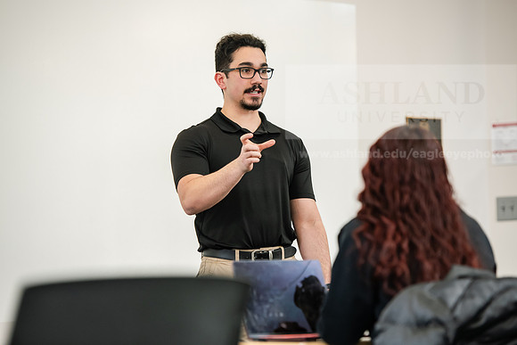 AdmissionsLatinoHispanicMarketing0125AWB_9610