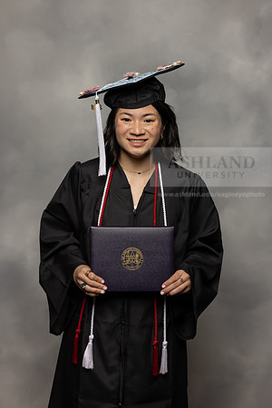 032SpGradBachelorArts0524CCP10859