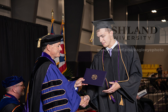056SpGradBachelorScienceBusiness0524TR_DSC_5392