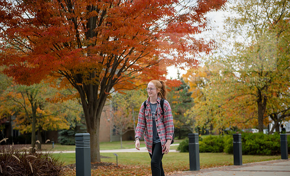FallCampusLife1022ALW_1183