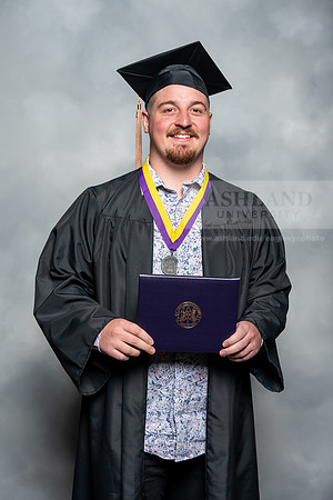 156SpGradBachelorSciBusAdmin0525AU-Graduation-2025-Andrew-1060