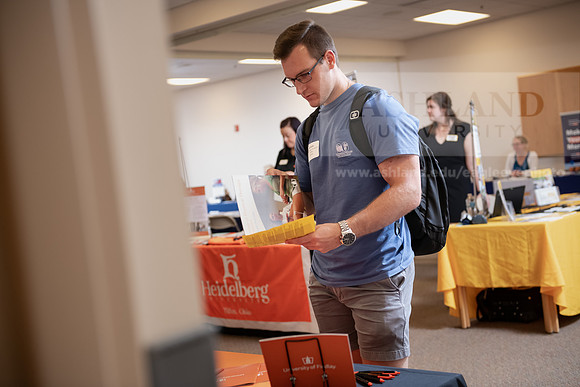 CareerGradFair0919ALW_7585
