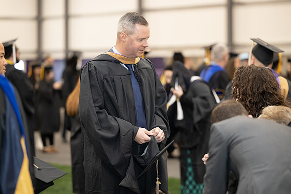 033WIGradPreCermony1222FU1A0614