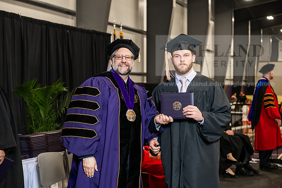 177SPGradBachelorScienceBusinessAdmin0525AWB_4324