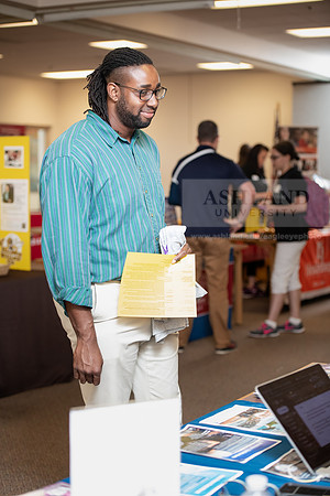 CareerGradFair0919ALW_7604