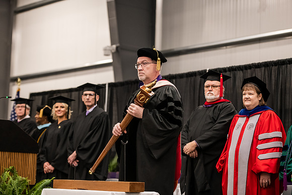 184WIGradProcessional1222ALW_0231