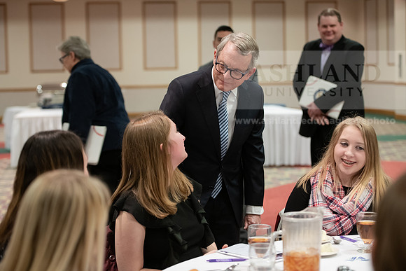 AsbrookGovMikeDeWine0120ALW_8677